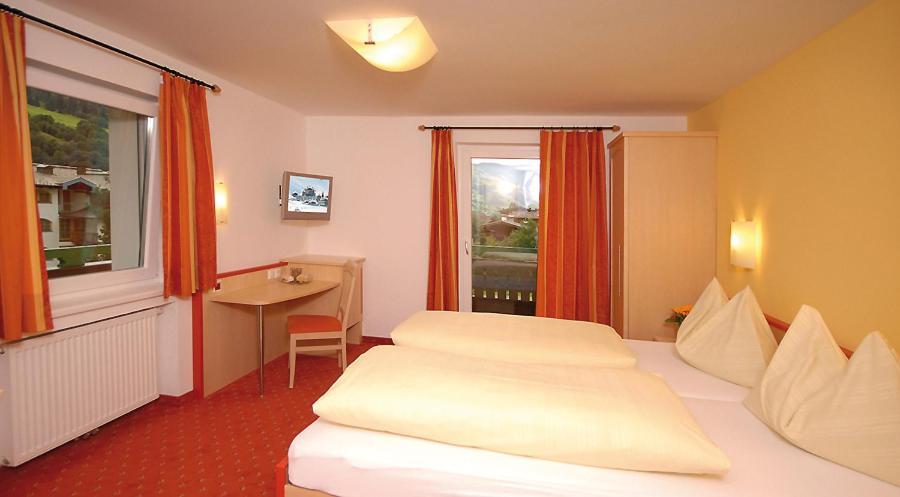Hotel Gungau Σάαλμπαχ-Χίντεργκλεμ Εξωτερικό φωτογραφία